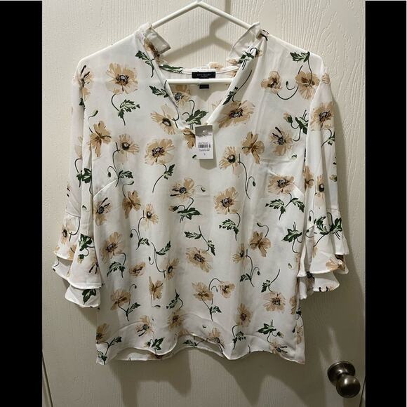 Ann Taylor Bell Sleeve‎ Top NWT - Picture 1 of 4